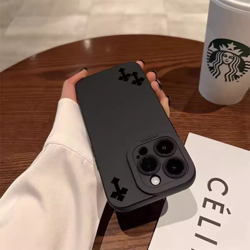 أغطية هواتف بنمط متقاطع بتصميم - مراجعة Phone Cases Galaxy S25 وسعره